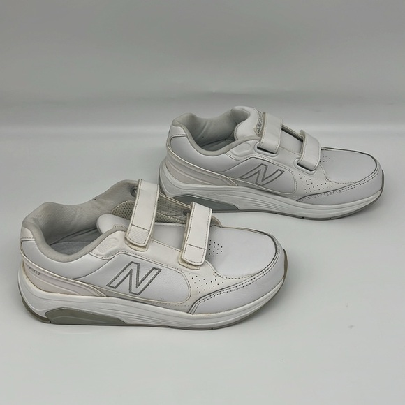 New Balance 928 Women's Hook and Loop White Leather Walking Comfort Shoe 6 - Picture 4 of 12